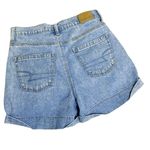 American Eagle  High-Rise Cuffed Mom Jean Shorts Light Wash Size 0 Photo 5