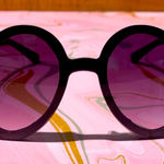 Black heart sunglasses Photo 0