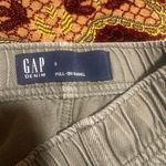 Gap  pull on barrel Jean size s Photo 5