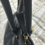 Goldenbleu Black Leather Shoulder Bag with Gold Accents Photo 8