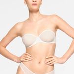 SKIMS  Ultra Fine Mesh Underwire Bra Strapless White 32D Photo 0