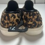 New Time and Tru Leopard Quilt Walking Low Slip On Sneaker Women's Size 7.5 Black Photo 4