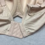 Wacoal  853192 nude underwire bra size 40DD Photo 4