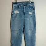American Eagle  distressed Mom Straight jeans Photo 0