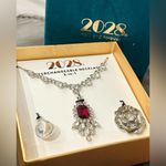 NEW 2028 Interchangeable NECKLACE SET 16" Red & Crystal Teardrop Pendants Boxed Photo 1