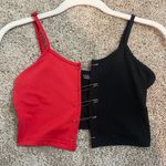 SHEIN Black And Red Paperclip Crop Top Photo 2