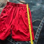Under Armour Red Black Shorts SM/P Loose Fit Colorblock Athletic Training Gym Photo 10