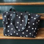 Alice + Olivia  AO x Fabfitfun Duffel Bag - Daisy Print Photo 2