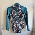 Lululemon RARE Long Sleeve Zip Back Paddle Suit Photo 4