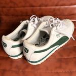 Puma  Roma Women’s Sneaker Size 7  Photo 2