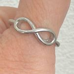 925 Sterling Silver Love Knot Infinity Ring Size 9.5 Photo 8