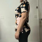 Liz Claiborne Imperfect dark floral top  small oversized short sleeved floral top Photo 6