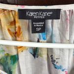 Karen Kane NWT  Bright & Beachy
Peasant Top White Floral Petite Small Photo 5