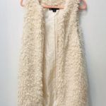 Boutique cream Sherpa vest size small Photo 2