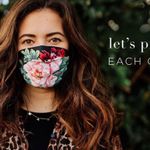 Johnny Was Cotton Sateen Floral Face Mask Photo 11