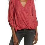 All in Favor  Twist Hem Top​​​​​​​​​​ Photo 0