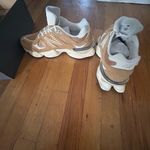 New Balance  9060 Sneakers NIB Great Plains/Calcium/Linen size 10 Photo 7