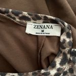 Zenana Outfitters Women's‎ Brown Animal Print Short Sleeve T-Shirt Front Pocket Size M Photo 2