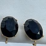 Trifari Vintage  ( crown) back facetted clip earrings Photo 5
