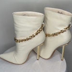 Cape Robbin  Joelle White Ankle Boots Gold Chain Pointed Toe Heels Size6(B79) Photo 0