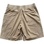 Athleta  Brooklyn Bermuda Shorts 14 Khaki lightweight breathable casual comfort Photo 4