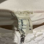 Gimmicks by BKE Elegant Cream Lace Women's Jacket Photo 2