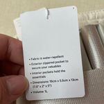 Lululemon Everywhere Belt Bag 1L - White Opal Photo 11