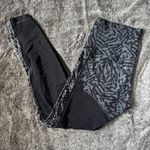 Lululemon Hot to Street Leggings Sz 10 Photo 2