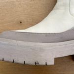 Sam Edelman - Lulia Chelsea Boots in Cream & Gray Photo 3