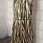 St. John silk tiger print sleeveless a-line dress size 12 Photo 5