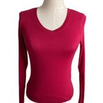 Active Basic • V-Neck T-Shirt Photo 4