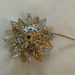 CLASSIC PIN BROOCH FLOWER PETAL LEAVES RHINESTONES ROUND GOLD/SILVER TONE Gold Photo 3