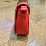 Bebe  Lily Saddle Crossbody Bag Hibiscus Red NWT Photo 4