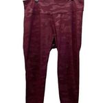 Old Navy  Active Elevate Legging Go-Dry Maroon Camouflage Activewear Sz M Photo 0