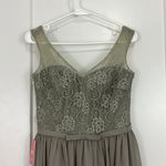 JJ's House New Size 4 Silver Gray V-Neck Lace Cocktail Bridesmaid Formal Dress Photo 4