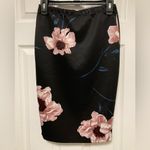 Iris  Black Floral Stretch Pencil Skirt Photo 6
