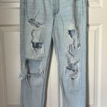 American Eagle Tomgirl Size 4 Distressed Womens Jeans Ankle Cropped Light Wash Photo 1
