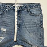 Tinseltown Hi Rise The Mom Jean Distressed Light Wash Raw Hem Jeans Size 13 Photo 11