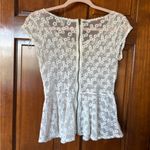 American Eagle  Flower Lace Short Sleeve Size Small Photo 2