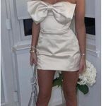 House Of CB  Ariella Satin Crystal Embellished Bow Dress in Ivory Size Large Photo 3