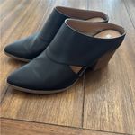 Dolcetta  Women’s Black Pointy Toe Slip On Bootie Size 7.5 Photo 3