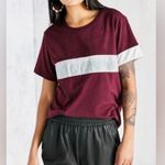 Adidas Originals Retro Panel Logo T-Shirt Size Medium
Maroon Short Sleeve Photo 4