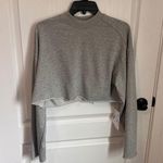 Commense Cropped Sweatshirt Raw Hem Long Sleeve Pullover Comfy Top Size XS NWT Gray Photo 4