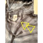 Dyenomite women's small "EMAGINE NATION" black/gray tie Photo 3