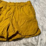 Old Navy Demi Double Weave Shorts Golden Lantern L Photo 4