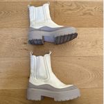 Sam Edelman - Lulia Chelsea Boots in Cream & Gray Photo 1