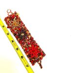 Red beaded flower bracelet Photo 5