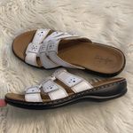 Clarks Collection Women's White Sandals size 9 brand new adjustable stripes Photo 0