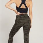 Strut this  Camo high  rise crop pant Photo 5