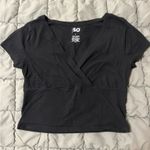 SO  V-Neck Crop Top Photo 0